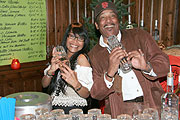 Ron Williams mit Frau Gloria beim 3. Bachmaier-Hofbräu Geburtstag (Foto